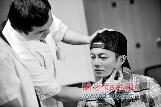 长得像明星不是他的错