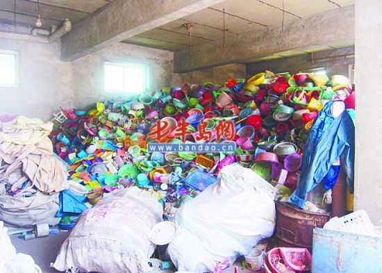 医疗垃圾成食品塑料袋原料 有的流入山东市场