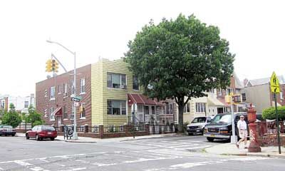 美<em>16岁华裔女孩</em>车祸身亡 家属质疑警方闯红灯