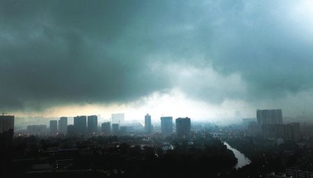成都进入多雨时段
