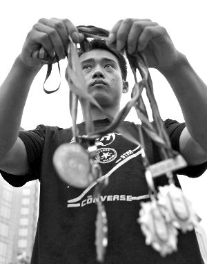 曾为北体大学生 违纪取消学籍