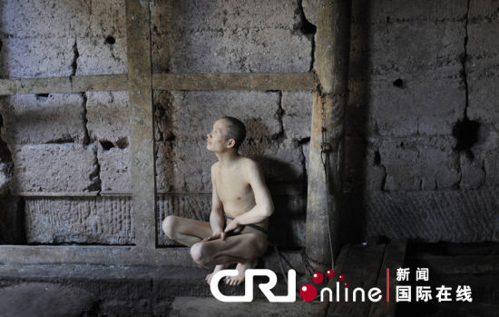 ����һ�������ӱ�˩23����Ѯĸ�׼���ά������