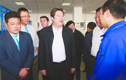 9月22日,市委副书记,市长张建国到山东荷德鲁美特表计有限公司调研.