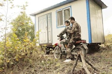 流动房车守护生态家园