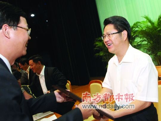 企业不能以不借银行钱为荣