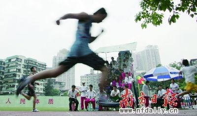 家庭困难儿童读幼儿园可获资助