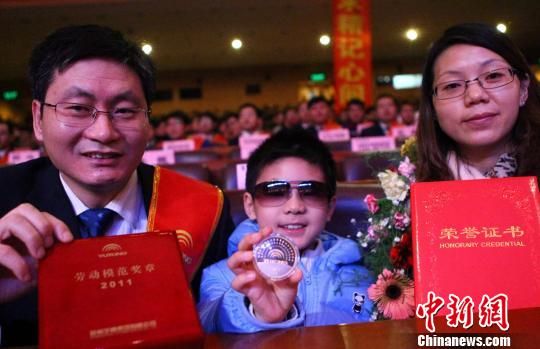 ������ҵ�����Ƚ����ƽ���ģÿ��50�˽���