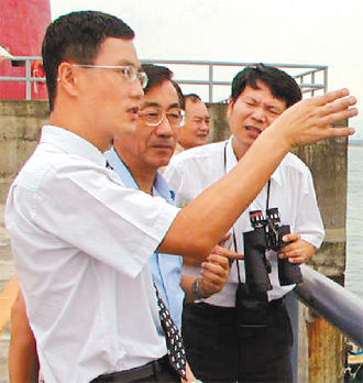 高雄地检署检察官涉索贿喝花酒"10亿检座"遭声押