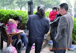 “爸爸妈妈只爱妹妹,我不想活了”