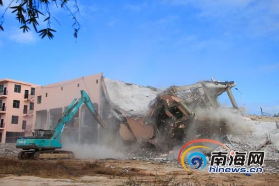 ��������ص���Ŀ�õ�Υ��ǿ����1.5��ƽ��