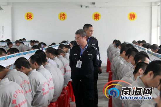 �廯�����������ѧУ���ڽ䶾������ȫ��һ��