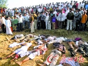 ӡ��У��׹��14ѧ����