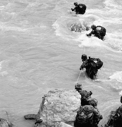 ��ž�ĳ�����βμӱ߾�����ս�ػ����ϱ���