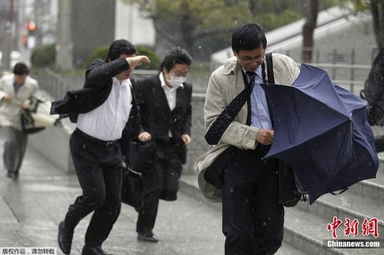 暴风吹袭日本已致2死17伤瞬间最大风速超台风
