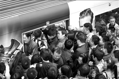 ��������1�����źŹ��ϴ����˿����������г�����