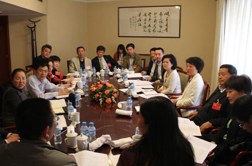 杭州副市长参加市政协侨联台胞界别组小组讨论