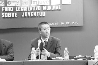 ���˴����Ҫ������ӳȺ�����衱�ñ������˴����١����