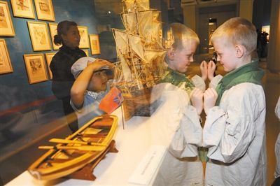 ����±��š��ھ�չ��