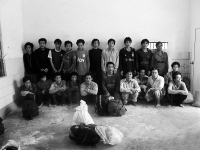 我国渔政释放21名侵权侵渔越南渔民