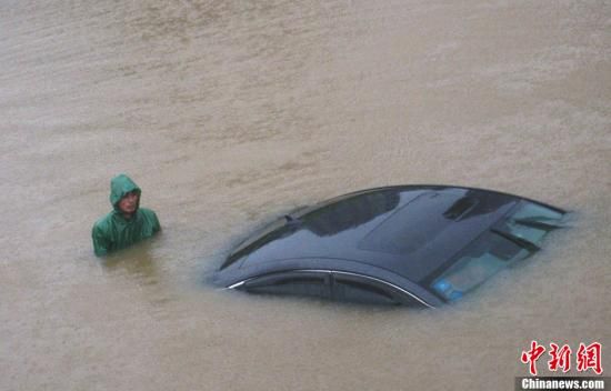 多省遭遇暴雨灾情南方进入强降雨集中期严阵以待