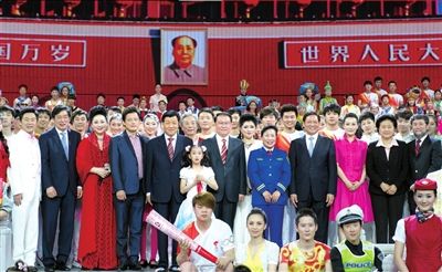 李长春赞情景音舞诗画《天安门》