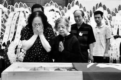 ��һ�ư׷�����ϧ�𡰳�����ʿ��