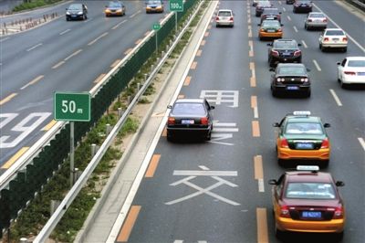 大批涉牌车挤占京通公交道