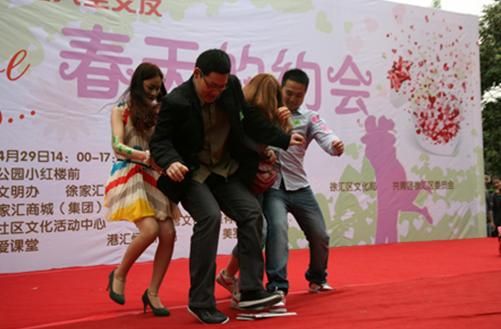 ��һ�ֵ���������Ϊ������Ů��ǣ��