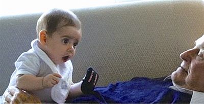 88岁老布什接受孙女专访