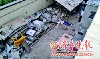 潍坊一名高二学生从宿舍楼坠亡