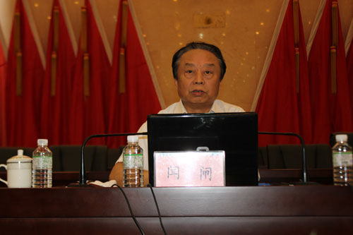 莫旗举办网络舆情应对与管理专题讲座