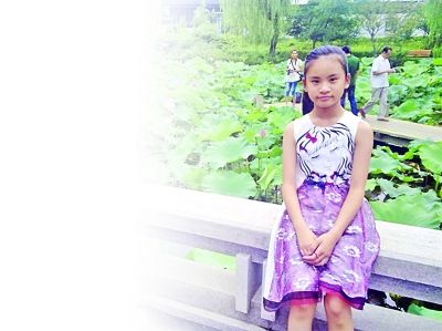 南京12岁脑瘫女孩自办感恩会感谢帮她一路走来的好心人