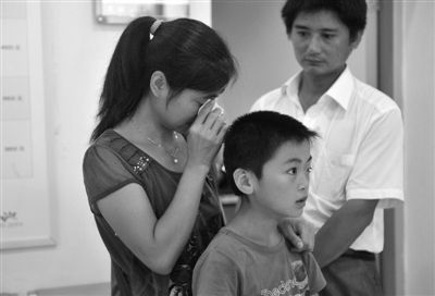 ��ϲ��£�ǰ�����С�������