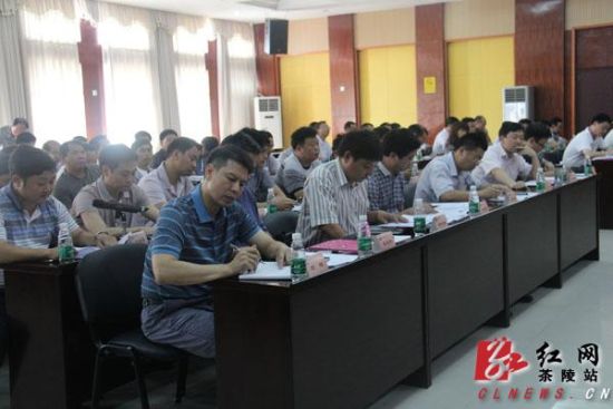 �������ٿ�2012���ϰ��꾭�����Ʒ�����