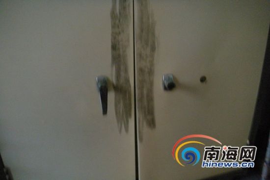 ���ھ���Ʊ�����4��Ԫ�ֽ𱨰�������Ƥ��