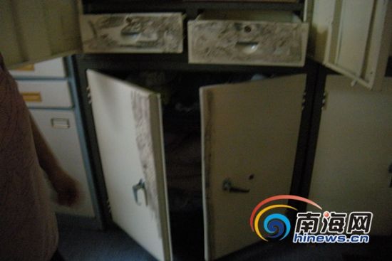 ���ھ���Ʊ�����4��Ԫ�ֽ𱨰�������Ƥ��