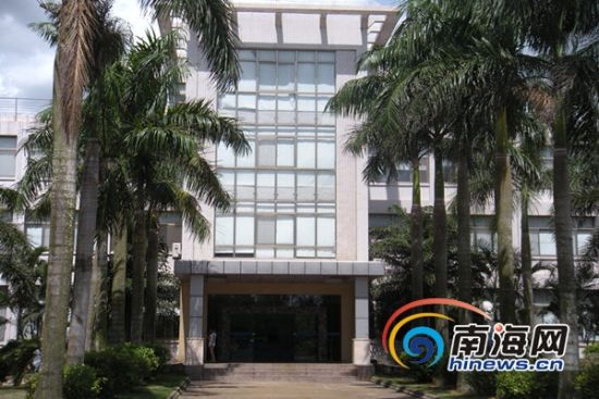 男子为讨债频骚扰海南一企业称工人未拿血汗钱