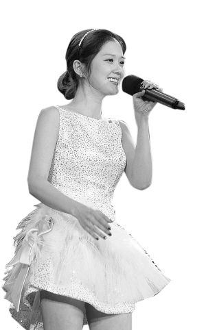 第十一届长春电影节华美启幕两岸三地电影人回“家”过“节”