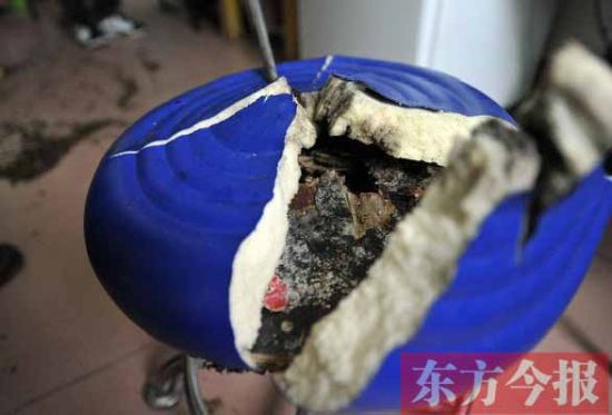 �����α�ը��Ƭը��Ů������?�񱨼��ߺ�ʵ���Ǿ���