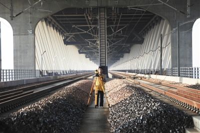 探路者