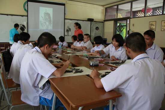 泰国普吉中学孔子课堂中国书画艺术培训班开班