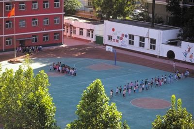 通州一小学被指限制课间活动