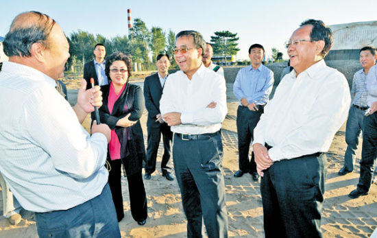 9月5日,自治区党委书记胡春华在通辽科左后旗,详细了解自主创新与