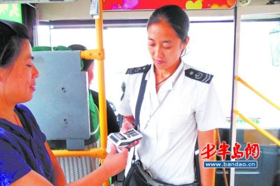 22条公交线将推手持收费机手撕车票年内下岗
