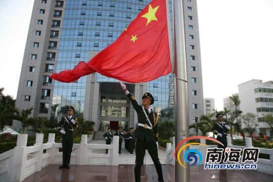 武警海南总队指挥中心启用实现指挥决策精确化
