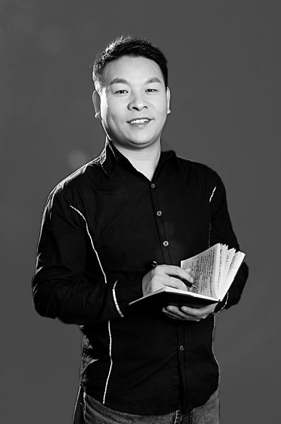 俞佳友:脚沾泥巴做新闻