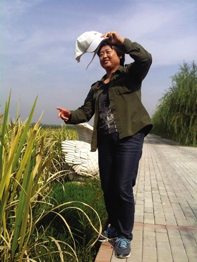 �ɻ�����150�ֻ��ݰѺ�ˮ�ʹ�