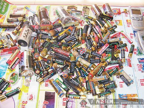 广西南宁环保局称一般电池可随生活垃圾丢弃