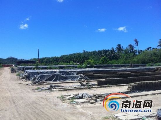 海南:红砖厂藏身三亚陵水交界处 日产红砖3万