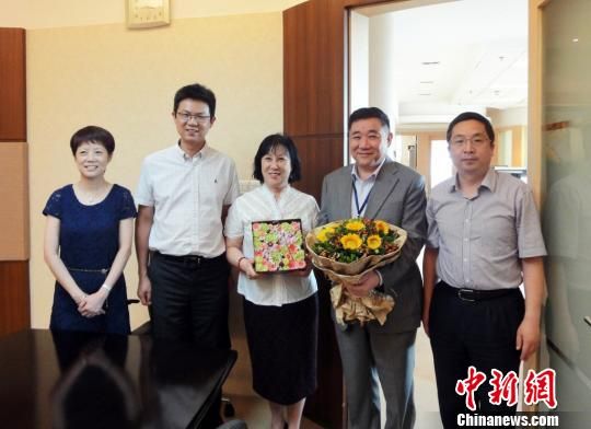 上海市侨联副主席调研园区楼宇新侨工作